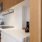Апартаменты Two Bedroom Flat Steps Away From Croisette