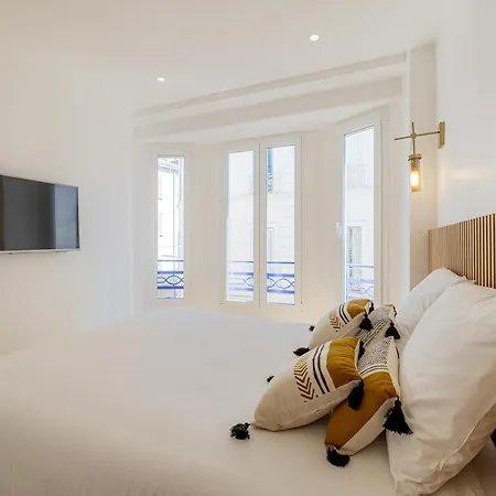 Two Bedroom Flat Steps Away From Croisette Апартаменты *